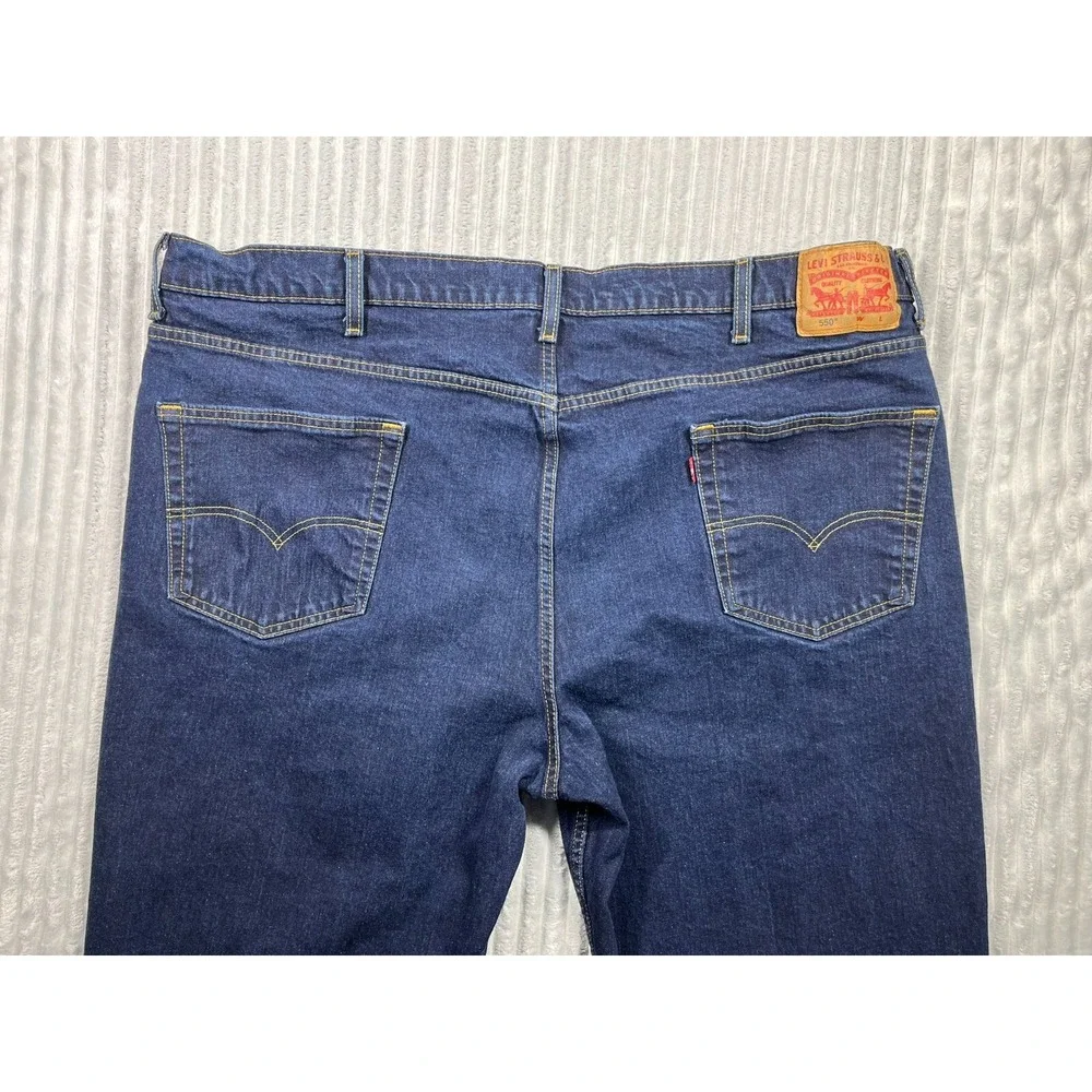 Levi's Jeans Men's 48W(Fits 46x29) 550 Relaxed Fit Medium Wash Denim Comfortable